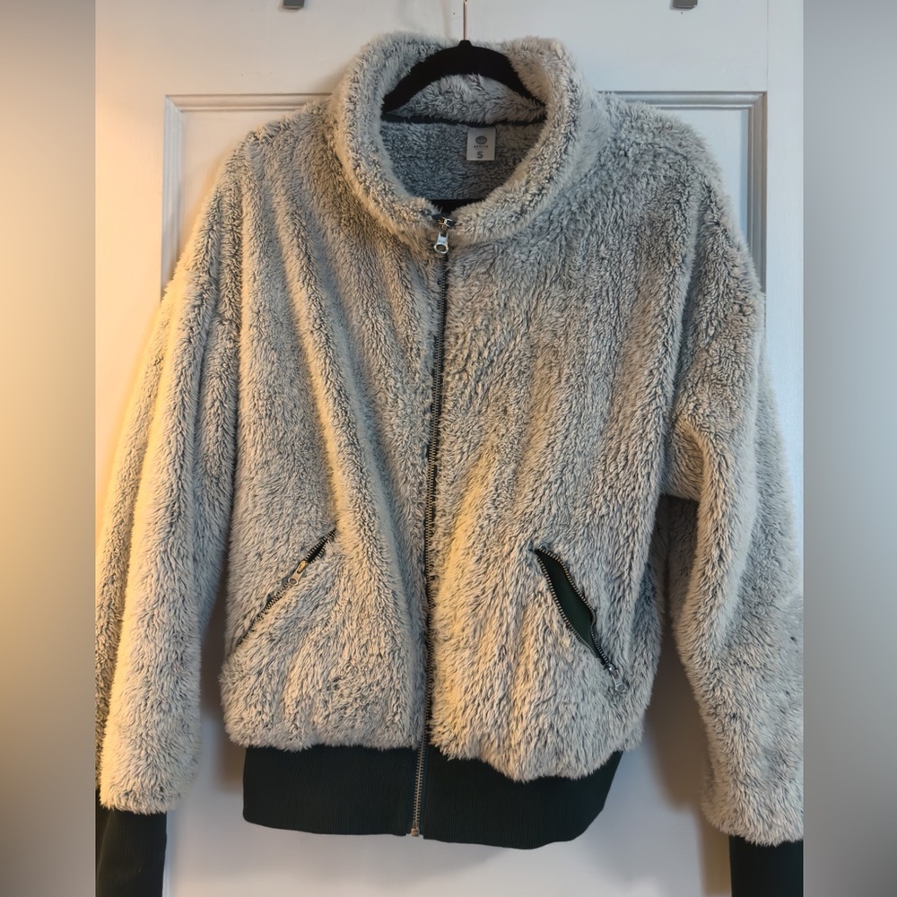 Senita Zip up fleece small